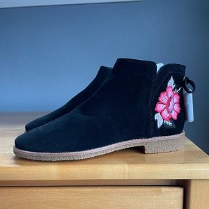 NWOT Kate Spade Flower Boots